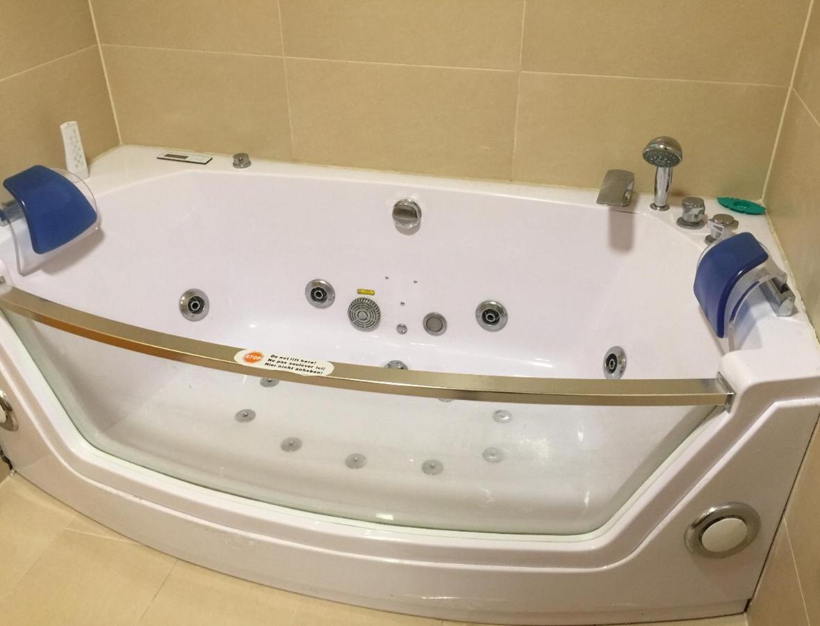 No Smoking, Cozy Apartment In Top Location 15 Min To Center Wien Eksteriør bilde